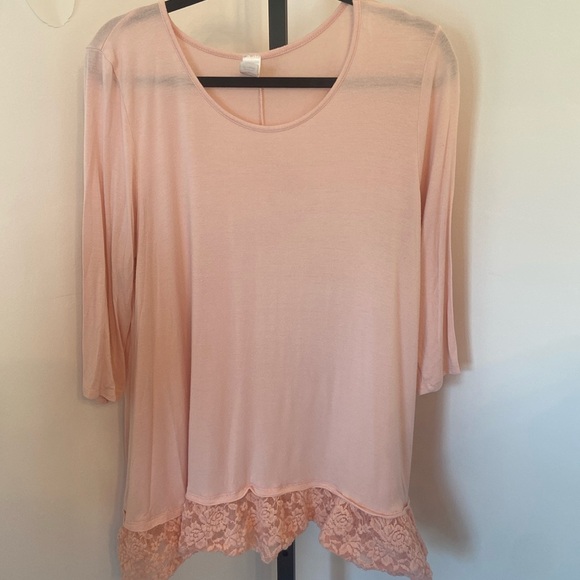 2B Together Womens Peachy Round Neck Lace 3/4 Sleeve Pullover Blouse Top Size M - Picture 1 of 5